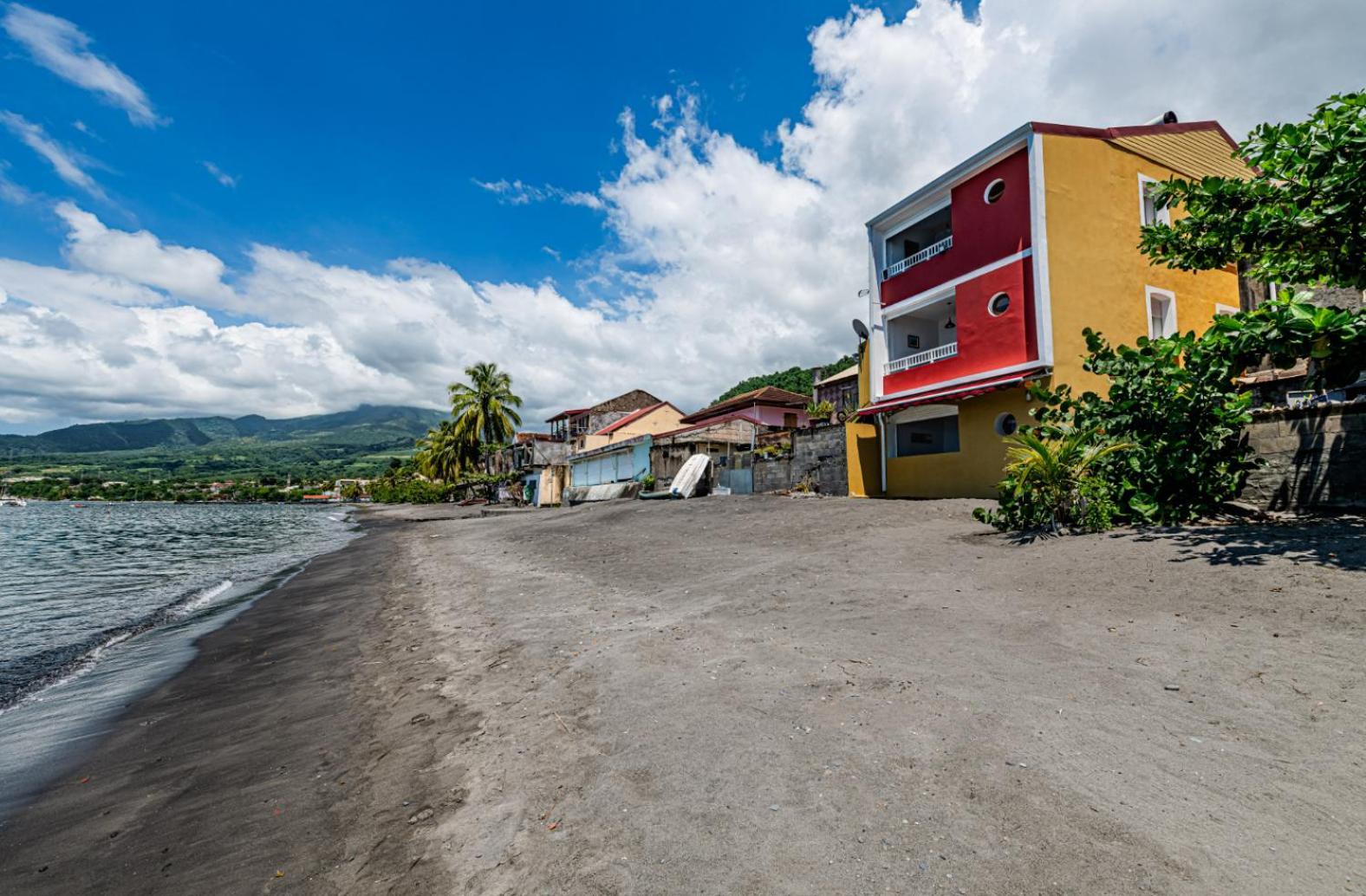 Les Penates - Appt Vue Mer Proche Plage Saint-Pierre Exterior photo
